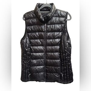 DOWN Puffer Vest Zip Up Black Women's SZ MED Packable Layer Cozy Outdoors EUC